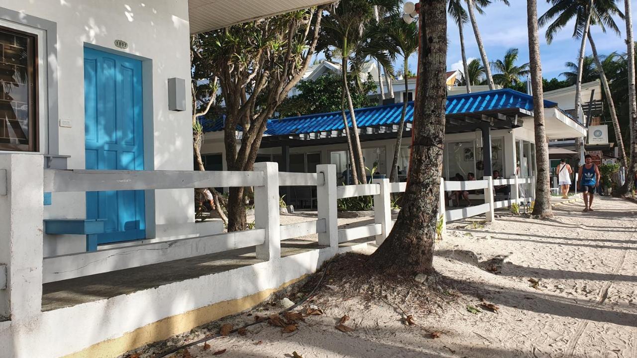 Grand Blue Hotel